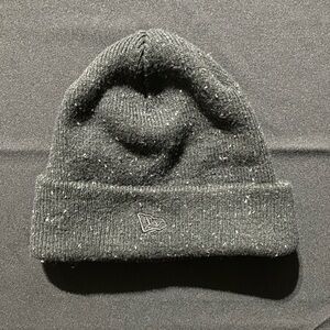 New Era Charcoal Speckled Beanie